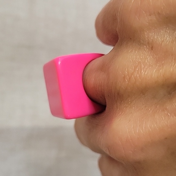 FUNKY BARBIE GIRL SQUARE STATEMENT RING, METAL FREE - Picture 7 of 10